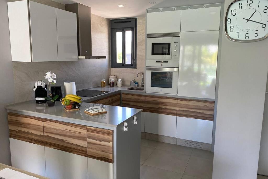 Luxury Penthouse Oasis Beach VIII Orihuela Costa Punta Prima トレビエハ エクステリア 写真